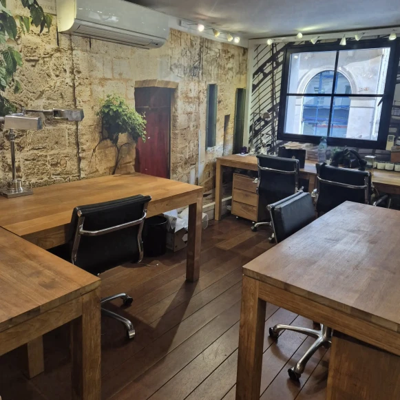Bureau privé 13 m² 5 postes Coworking Rue de la Bourse Paris 75002 - photo 1