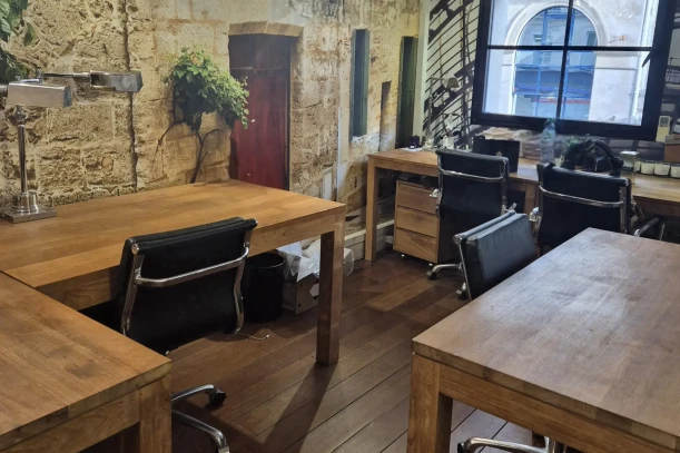 Bureau privé - 75002 - 5 postes - 2000€