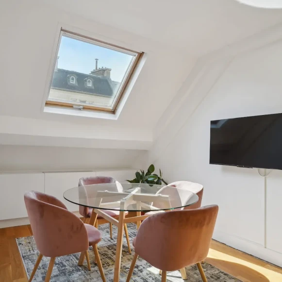 Bureau privé 145 m² 36 postes Location bureau Avenue Pierre 1er de Serbie Paris 75016 - photo 9
