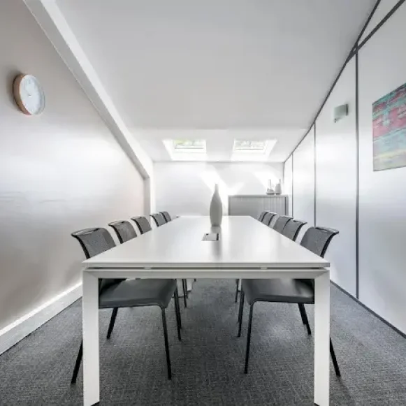 Bureau privé 7 m² 2 postes Coworking Rue Raffet Paris 75016 - photo 4