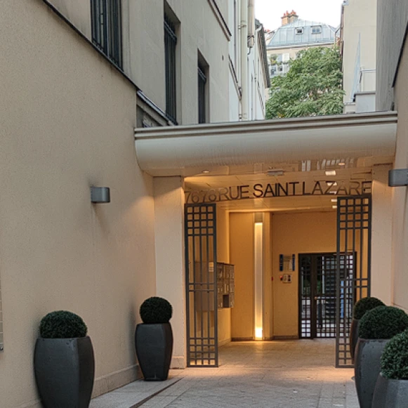 Bureau privé 6 m² 2 postes Location bureau Rue Saint-Lazare Paris 75009 - photo 10