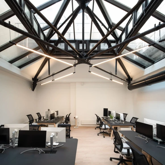 Espace indépendant 397 m² 41 postes Location bureau Rue de Liège Paris 75009 - photo 1