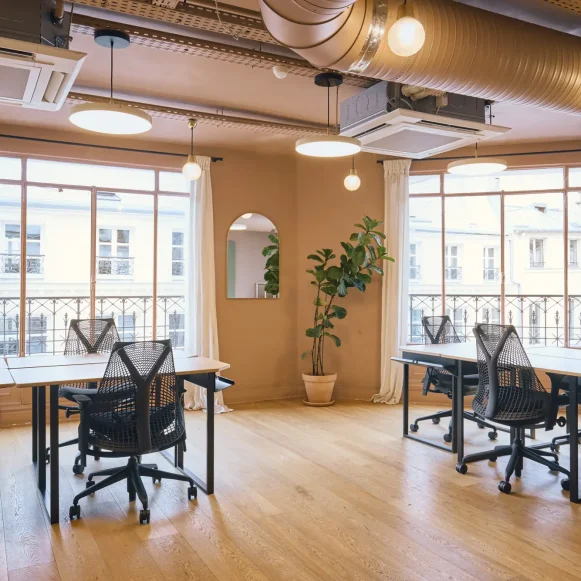 Open Space  33 postes Location bureau Rue du Caire Paris 75002 - photo 1