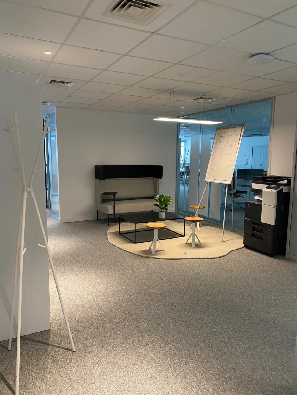 Espace indépendant - 92100 - 62 postes - 23750€