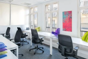 Bureau privé - 75010 - 1 poste - 376€