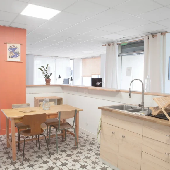 Open Space  10 postes Location bureau Rue Jean de la Fontaine La Roche-Bernard 56130 - photo 7