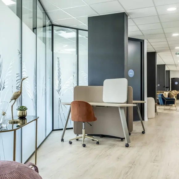 Bureau privé 10 m² 2 postes Coworking Rue Jean Walter Lille 59000 - photo 3