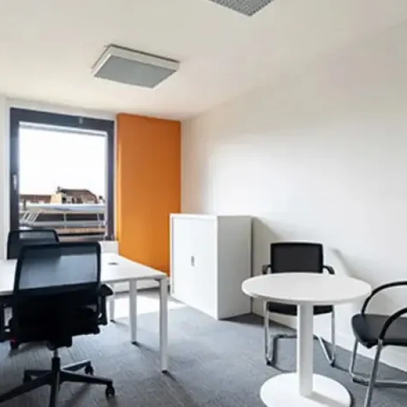 Bureau privé 40 m² 8 postes Location bureau Promenade des Anglais Nice 06200 - photo 1