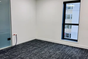 Bureau privé - 92150 - 2 postes - 700€