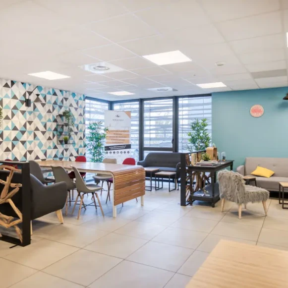 Bureau privé 10 m² 2 postes Coworking Place Ernest Granier Montpellier 34000 - photo 2