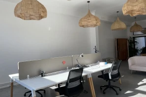 Open Space - 59200 - 4 postes - 250€