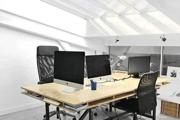 Open Space - 75018 - 8 postes - 420€