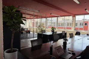 Open Space - 75012 - 24 postes - 650€