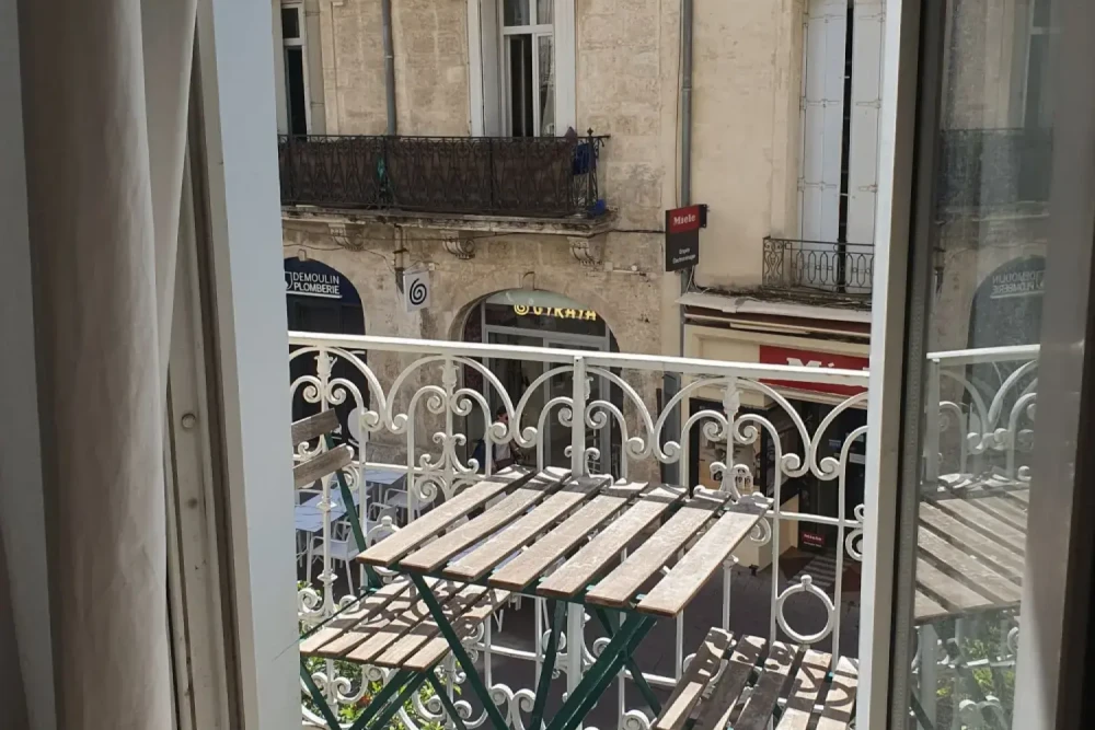 Open Space - 34000 - 1 poste - 250€