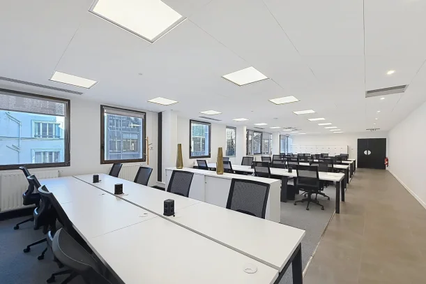Espace indépendant - 75009 - 129 postes - 81500€