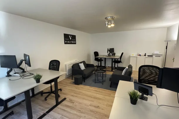 Espace indépendant - 75012 - 6 postes - 2200€