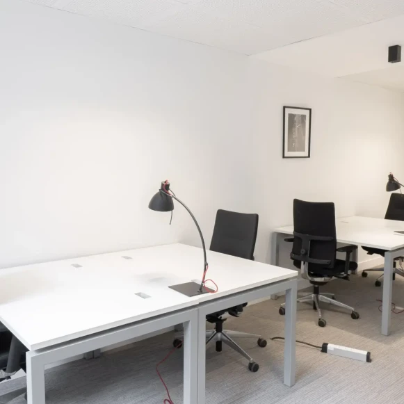 Bureau privé 22 m² 4 postes Coworking Rue de Rouvray Neuilly-sur-Seine 92200 - photo 4