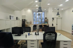 Open Space - 75002 - 4 postes - 400€