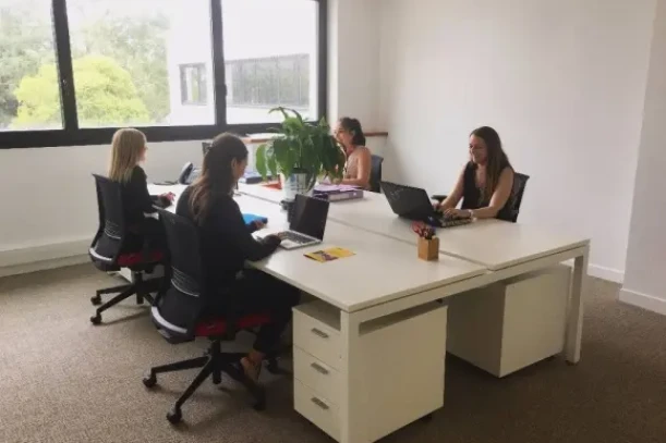 Bureau privé - 44000 - 4 postes - 1028.97€