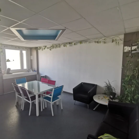 Espace indépendant 81 m² 14 postes Location bureau Avenue Michelet Saint-Ouen-sur-Seine 93400 - photo 2