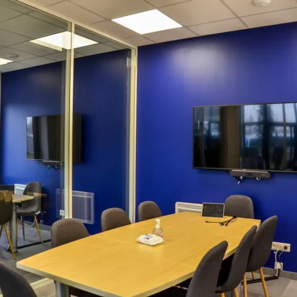 Bureau privé 17 m² 4 postes Location bureau Rue de Paris Seine-Saint-Denis 93130 - photo 5