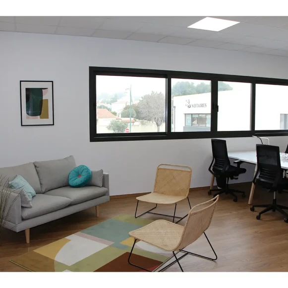 Open Space  12 postes Coworking  La Fare-les-Oliviers 13580 - photo 2