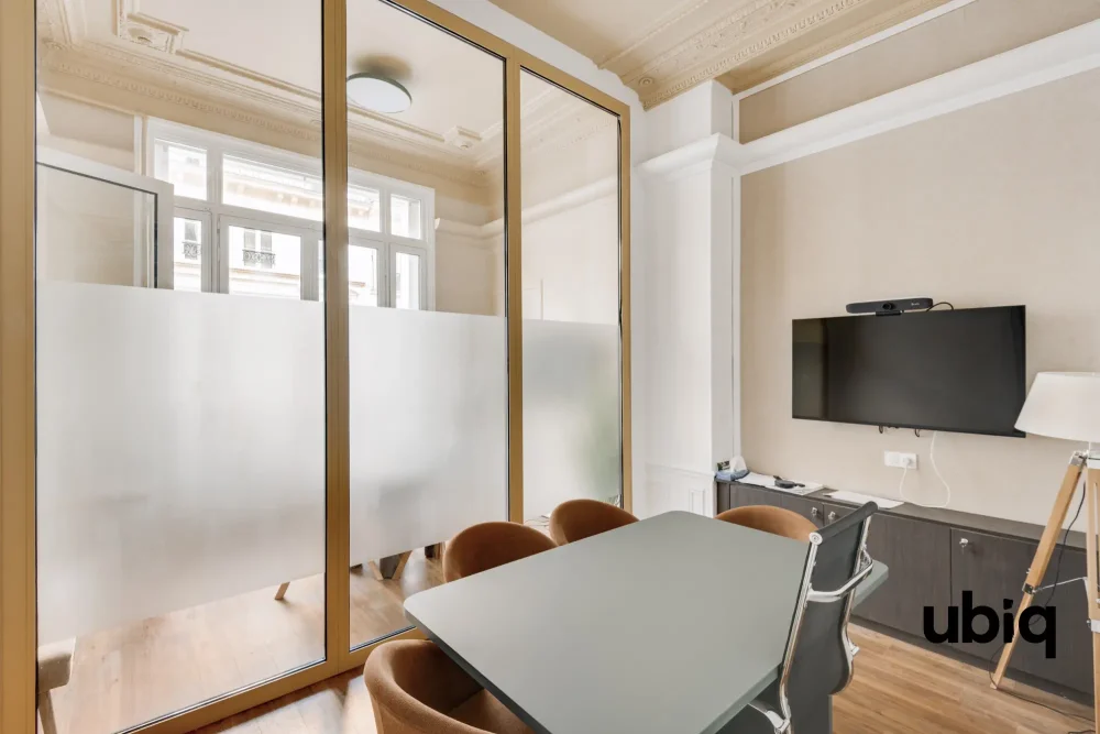 Espace indépendant - 75009 - 36 postes - 24500€