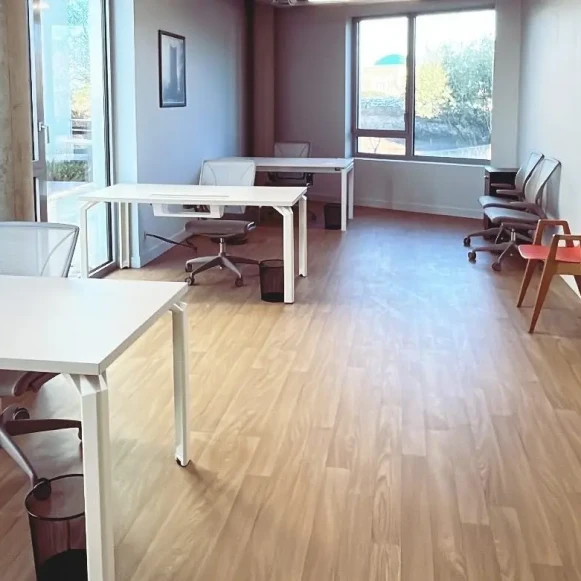 Bureau privé 32 m² 4 postes Coworking Boulevard Jean Moulin Angers 49100 - photo 1