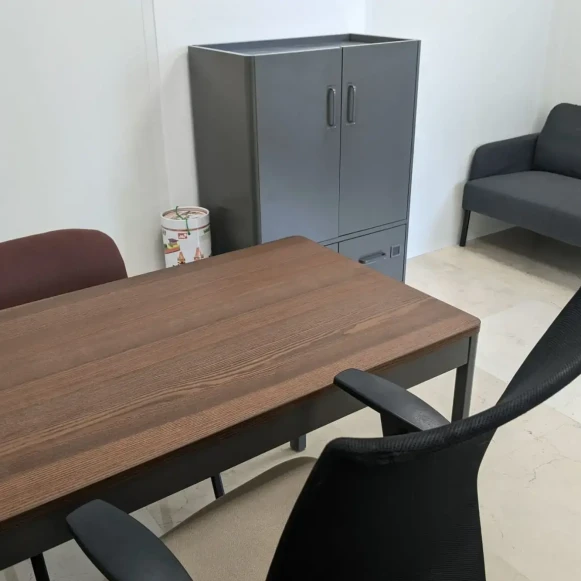 Bureau privé 13 m² 1 poste Location bureau Rue Jacques Kable Paris 75018 - photo 1