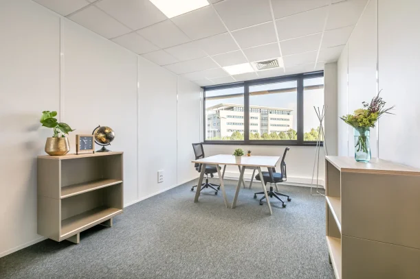 Bureau privé - 67300 - 3 postes - 1201€