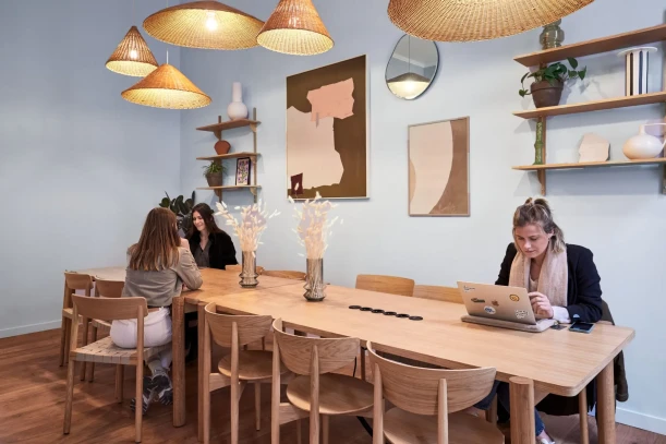 Bureau privé - 75008 - 10 postes - 9900€