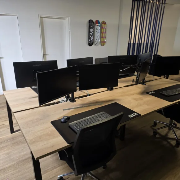 Espace indépendant 200 m² 18 postes Location bureau Rue Pierre Curie Courbevoie 92400 - photo 7