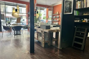 Open Space - 75017 - 2 postes - 380€