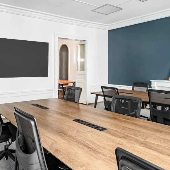 Espace indépendant 129 m² 20 postes Location bureau Rue des Petits Champs Paris 75002 - photo 6