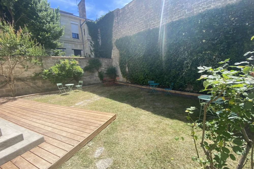 Bureau privé - 33300 - 3 postes - 990€