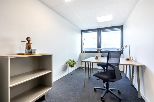 Bureau privé - 72650 - 2 postes - 781€