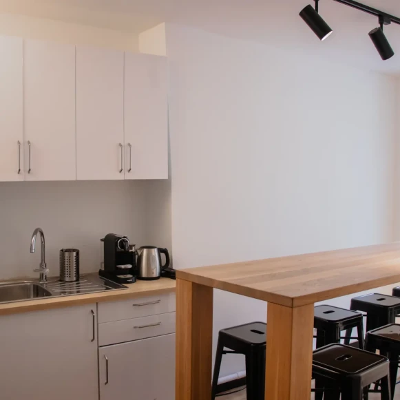 Espace indépendant 100 m² 16 postes Location bureau Rue Blondel Paris 75003 - photo 6