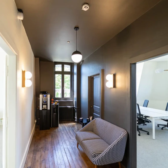 Bureau privé 20 m² 4 postes Location bureau Place Jourdan Limoges 87000 - photo 4