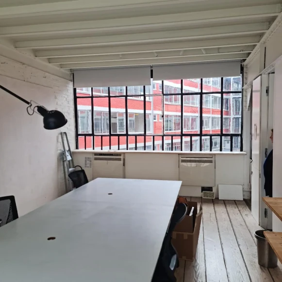 Open Space  6 postes Location bureau Boulevard de la Bastille Paris 75012 - photo 1