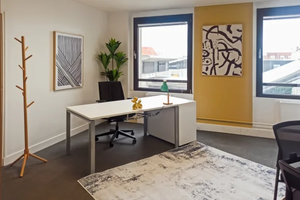 Bureau privé - 67000 - 4 postes - 2100€