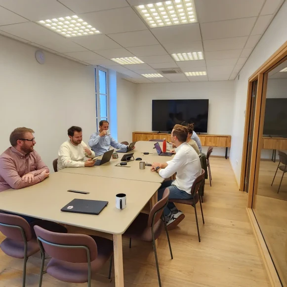 Bureau privé 24 m² 6 postes Coworking Avenue Jean Jaurès Lyon 69007 - photo 8