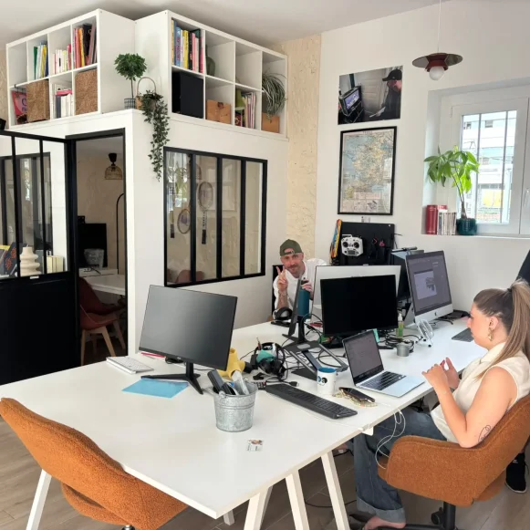 Open Space  7 postes Location bureau Boulevard de la Chapelle Paris 75018 - photo 5