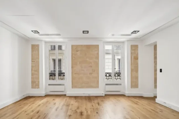 Espace indépendant - 75011 - 16 postes - 8800€