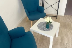 Open Space - 83300 - 5 postes - 550€