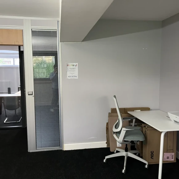 Bureau privé 17 m² 4 postes Location bureau Avenue d'Italie Paris 75013 - photo 3