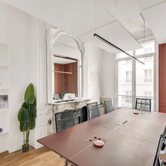 Espace indépendant 240 m² 36 postes Location bureau Rue de Trévise Paris 75009 - photo 2
