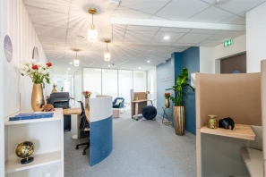 Bureau privé - 35170 - 4 postes - 1025€