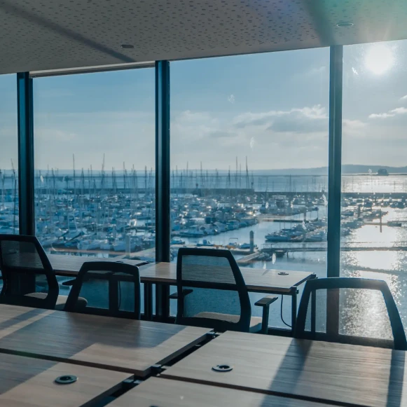 Bureau privé 24 m² 8 postes Coworking Rue Albert Rolland Brest 29200 - photo 6