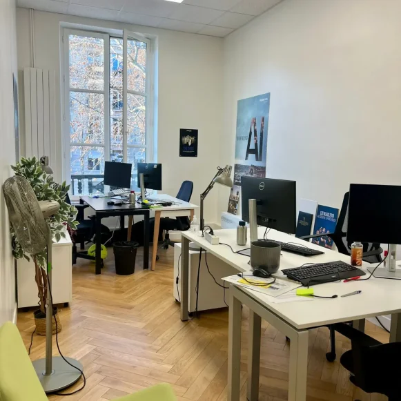 Espace indépendant 120 m² 37 postes Location bureau Rue Royale Paris 75008 - photo 7