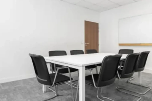 Bureau privé - 75008 - 7 postes - 3686€